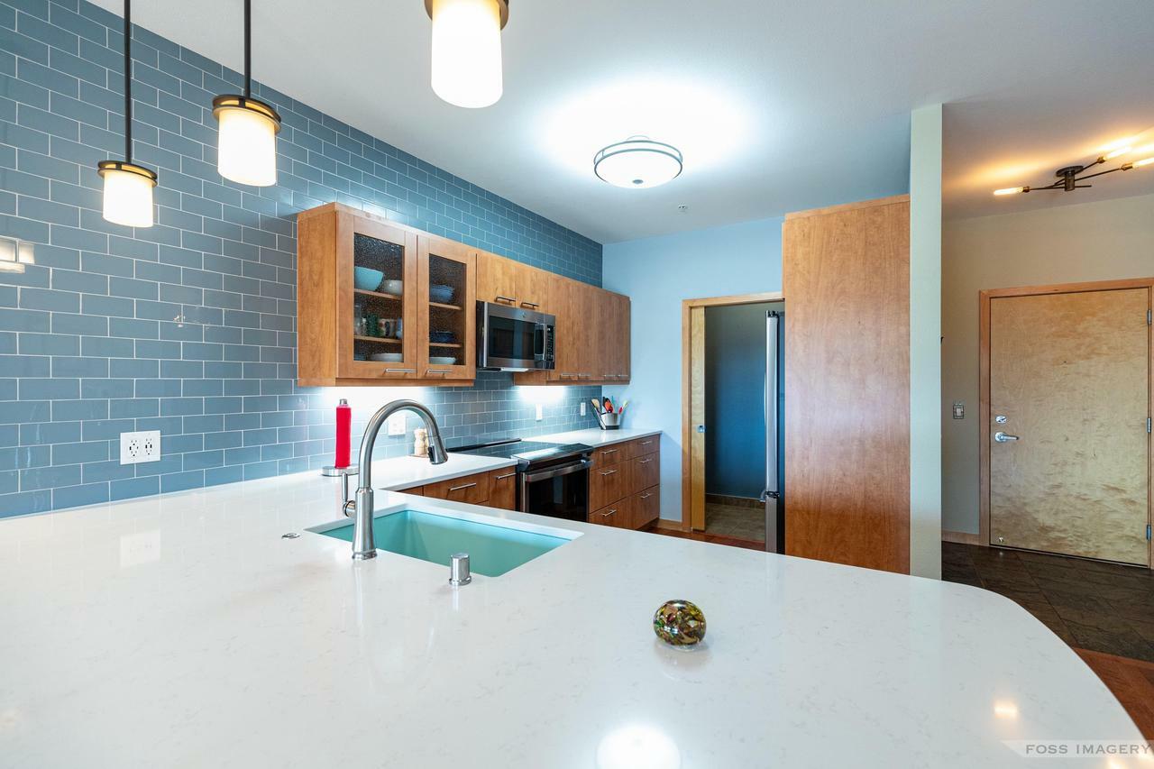Property Photo: 555 South Midvale Boulevard 222 WI 53711