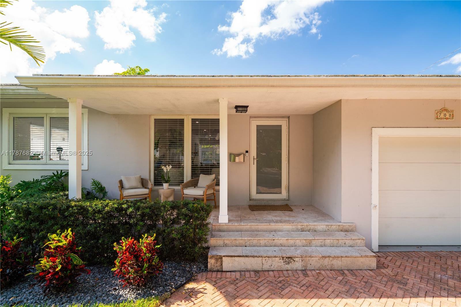 Property Photo: 708 Majorca Ave FL 33134