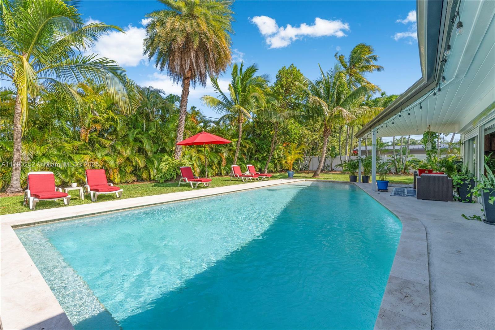 13451 SW 74th Ave  Pinecrest FL 33156 photo