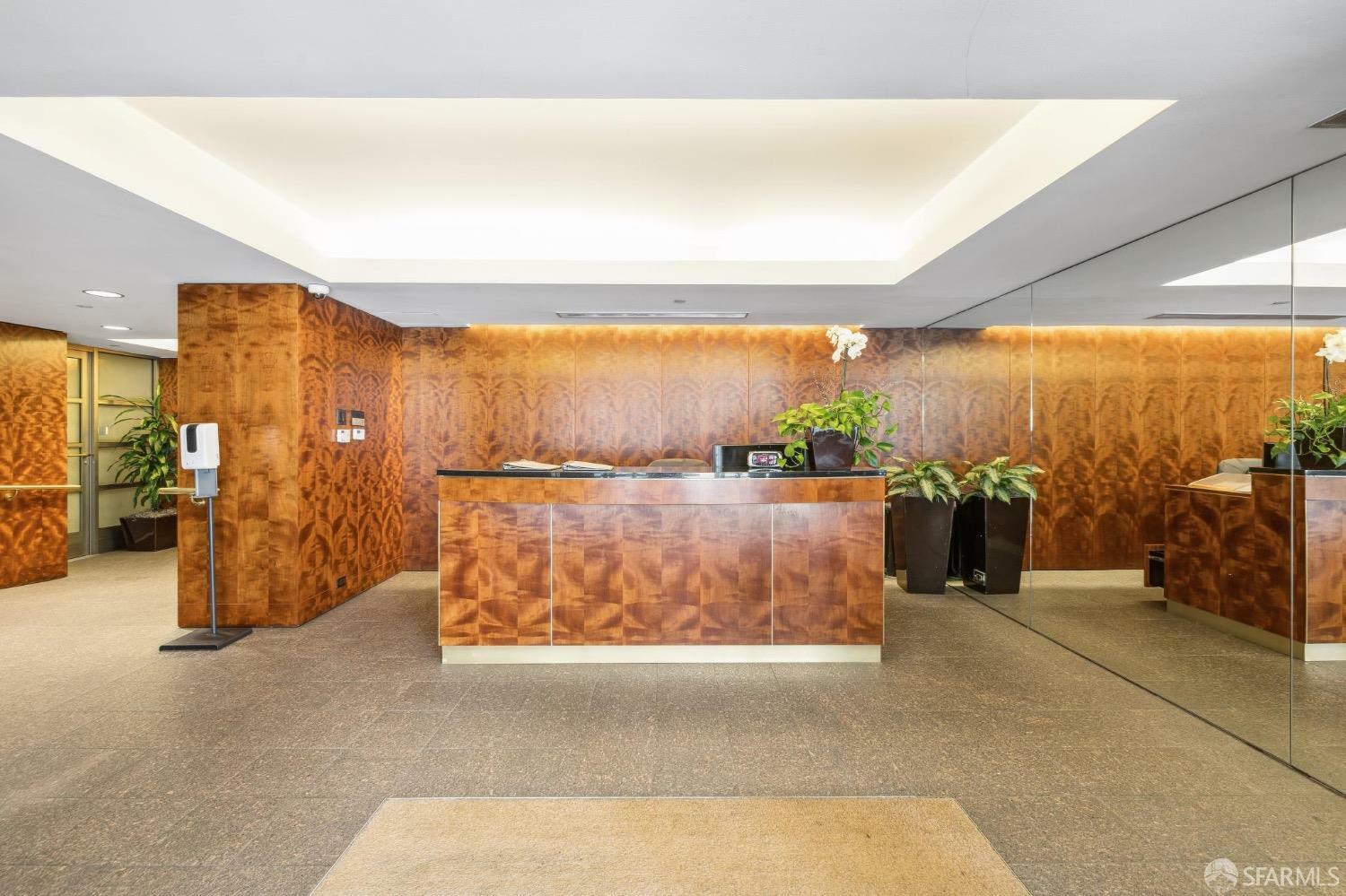 Property Photo: 2200 Pacific Avenue 8E CA 94115