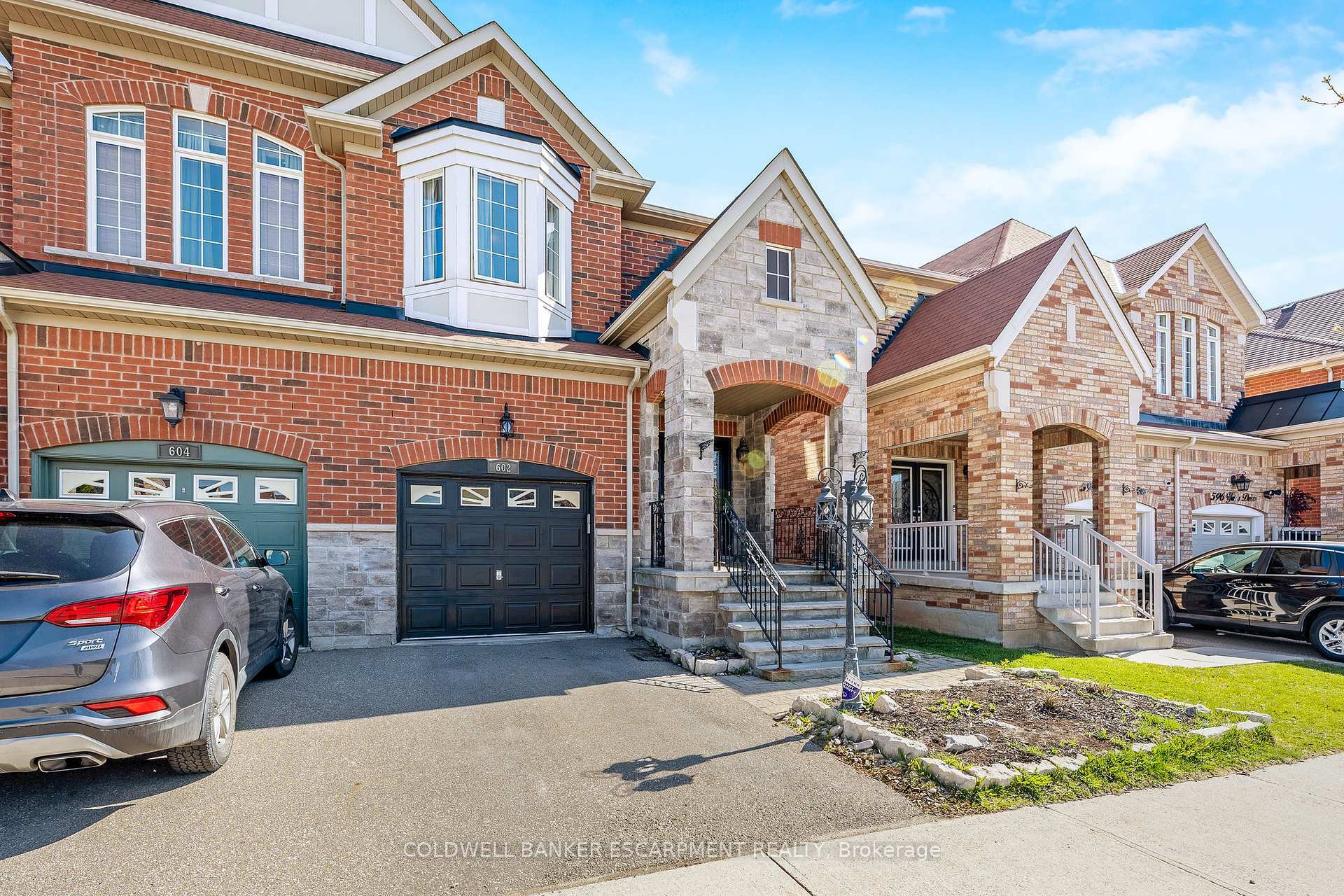 Property Photo: 602 Yates Drive ON L9T 7R1