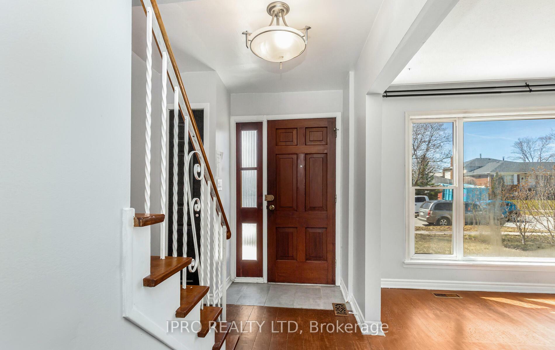 Property Photo: 95 Willowridge Road ON M9R 3Z5