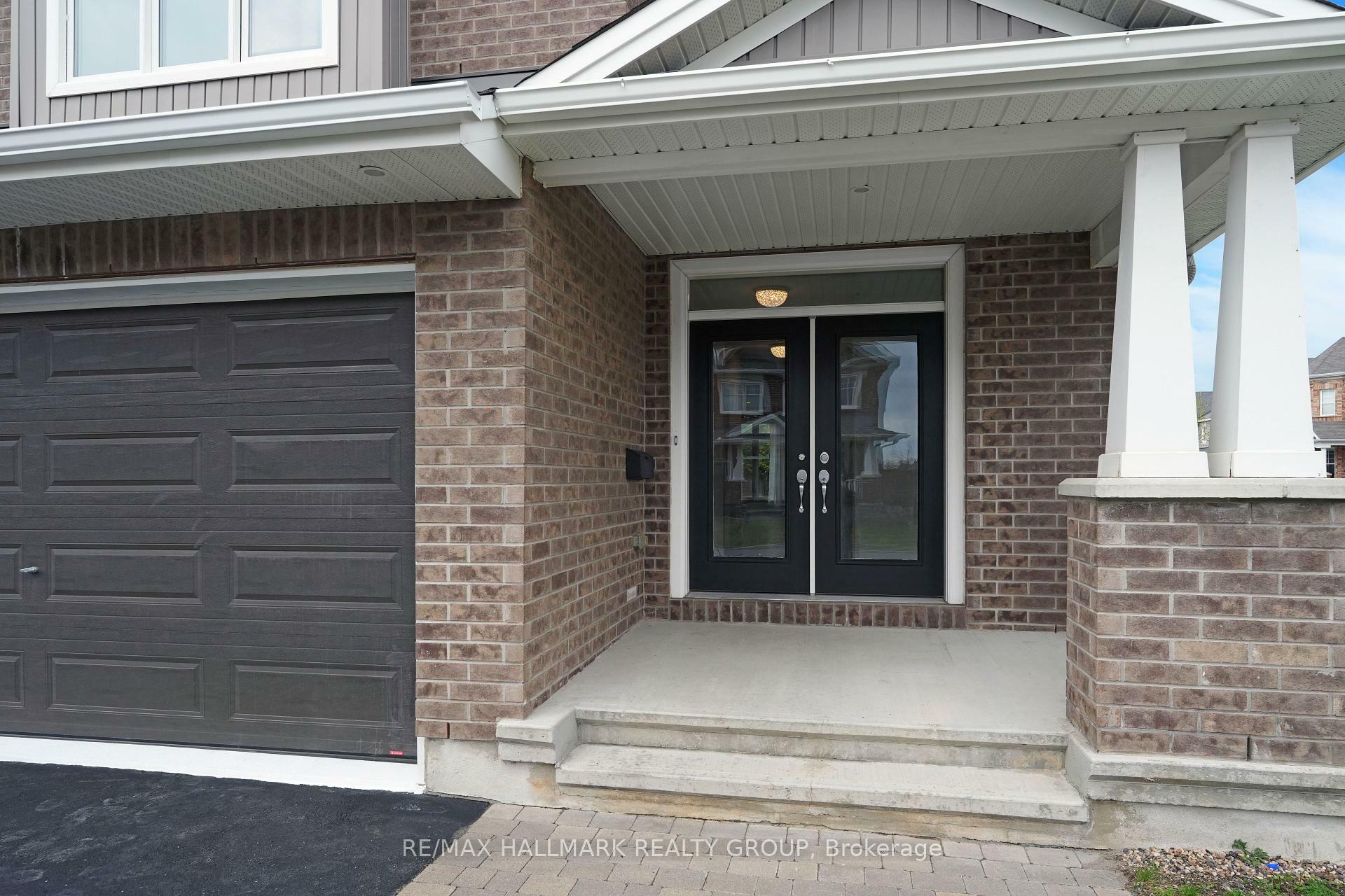 Photo de la propriété: 307 Brambling Way ON K2J 6E4