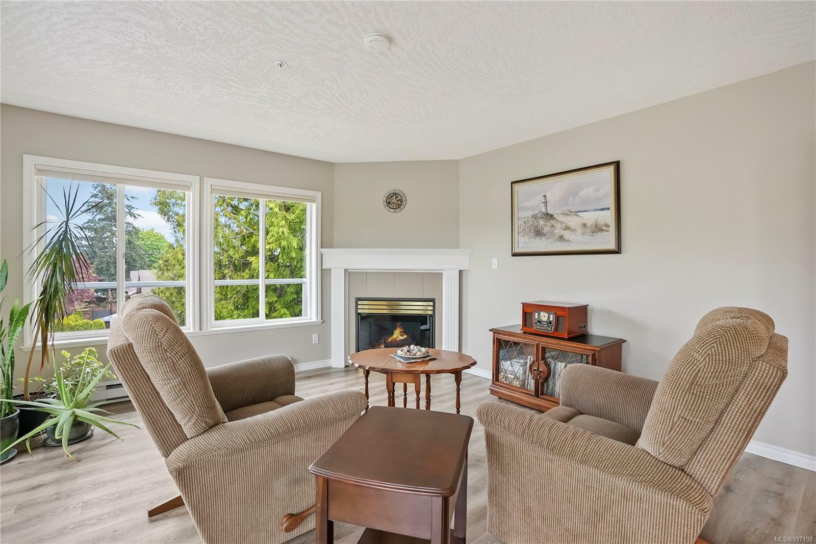 Property Photo: 9993 Fourth St 301 BC V8L 1X3