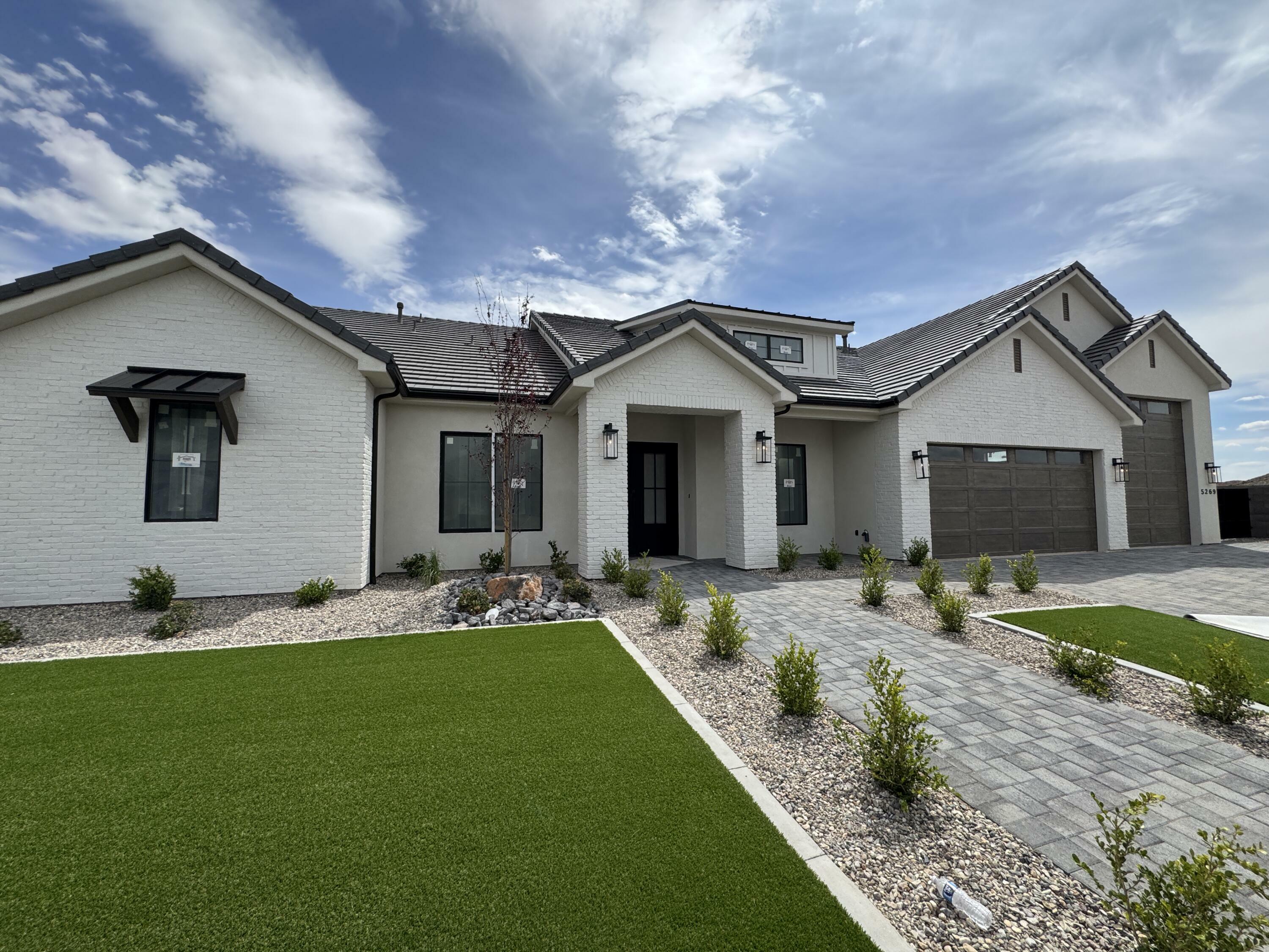 Property Photo: 5269 E 2040 S UT 84737