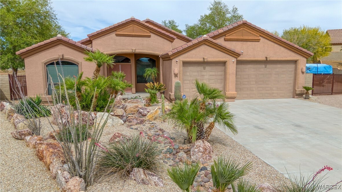 Property Photo: 974 Talon Pointe Drive AZ 86429