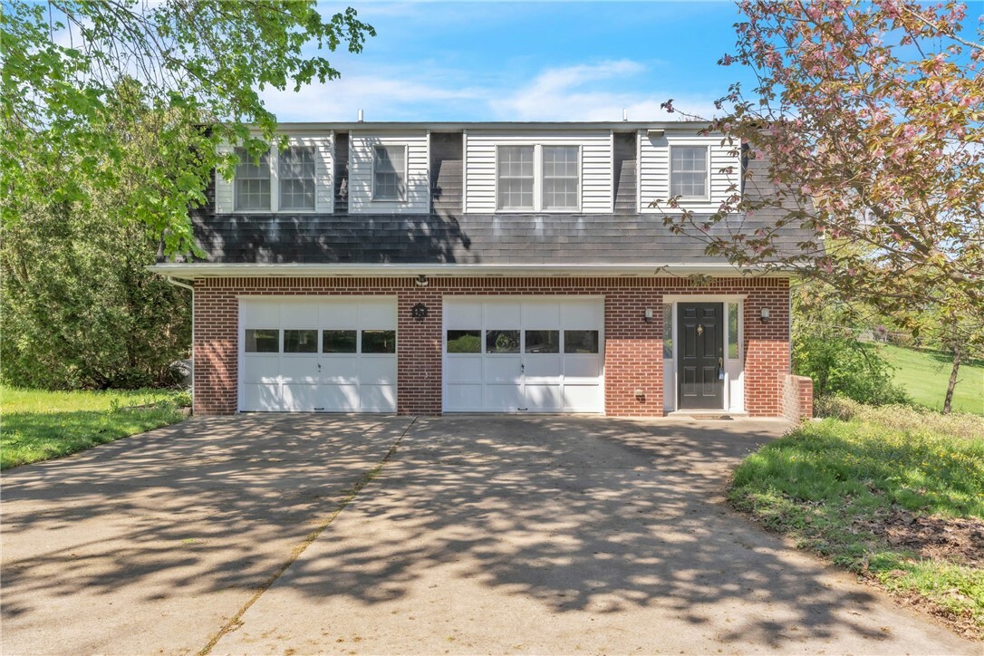 Property Photo: 172 Zeigler Rd PA 15074