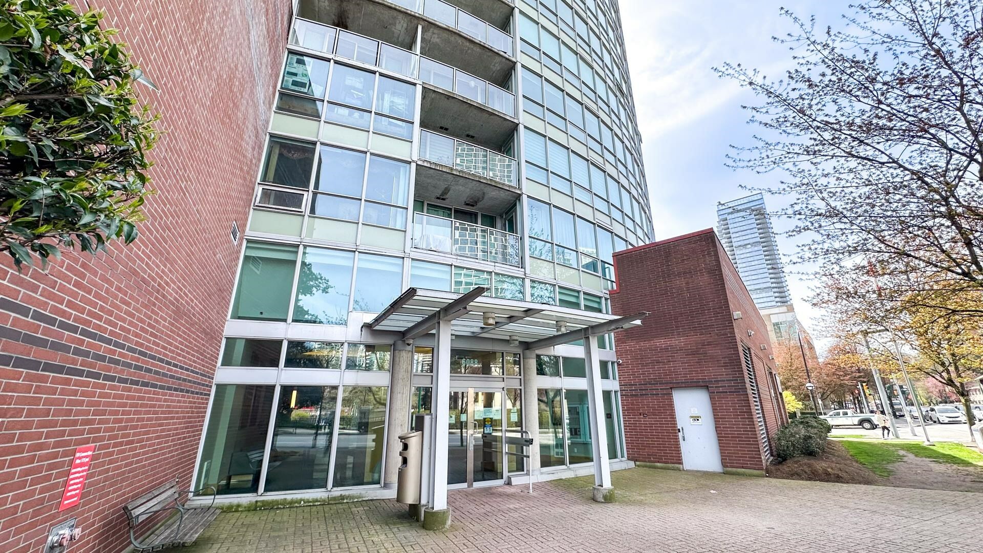 Property Photo: 6088 Willingdon Avenue 2206 BC V5H 4V2