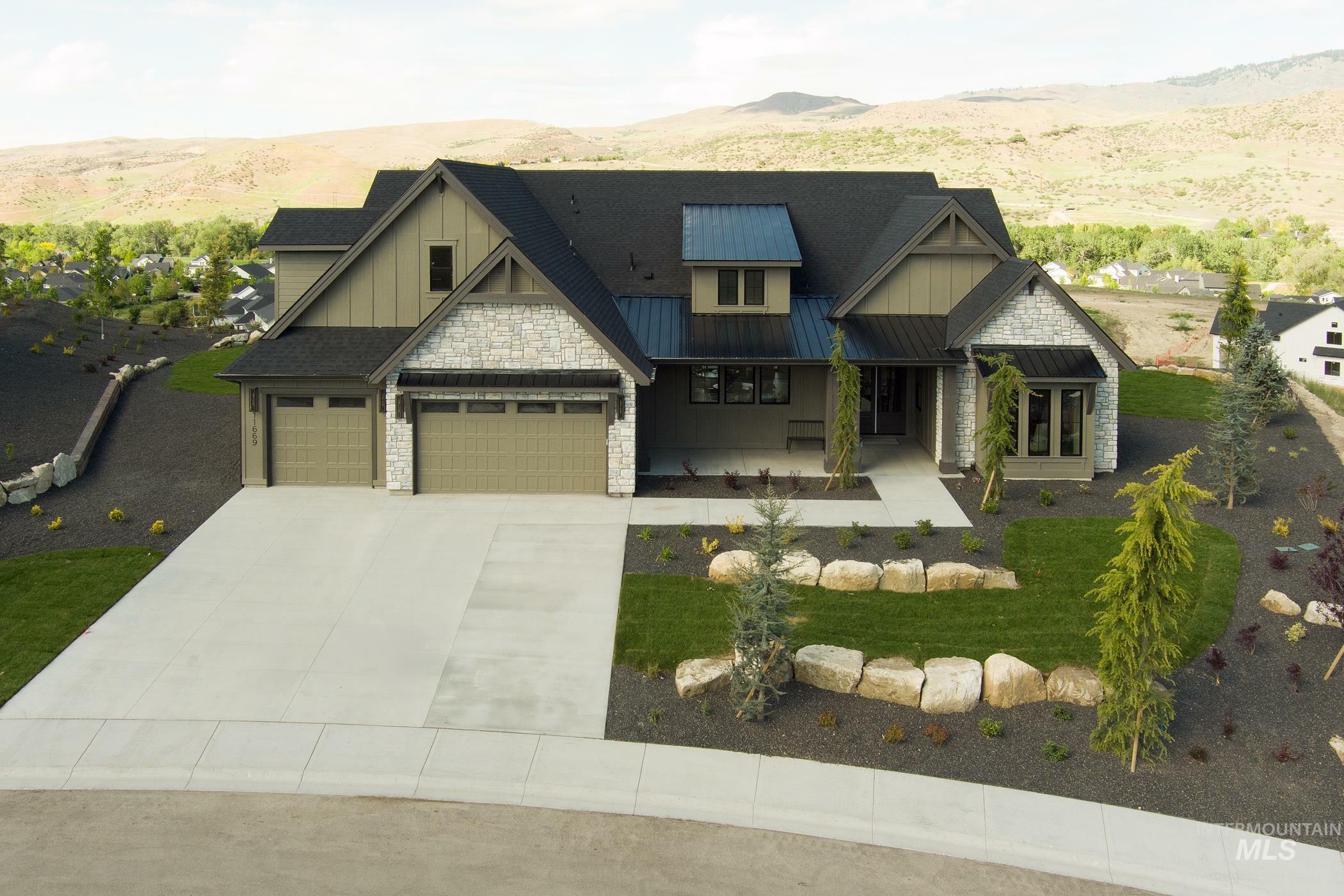 Property Photo: 11669 N 17th Way ID 83714
