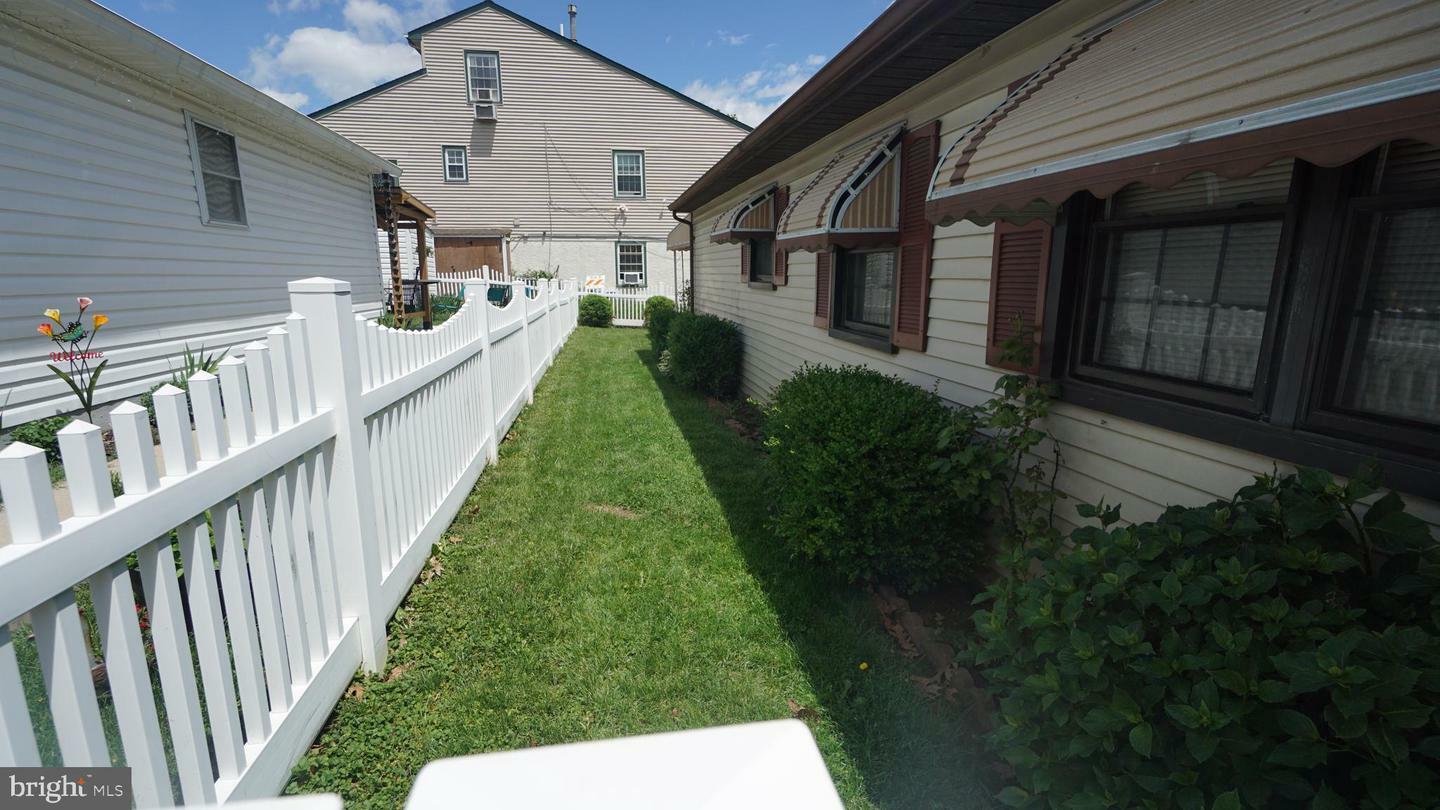 Property Photo:  5021 Arendell Avenue  PA 19114 