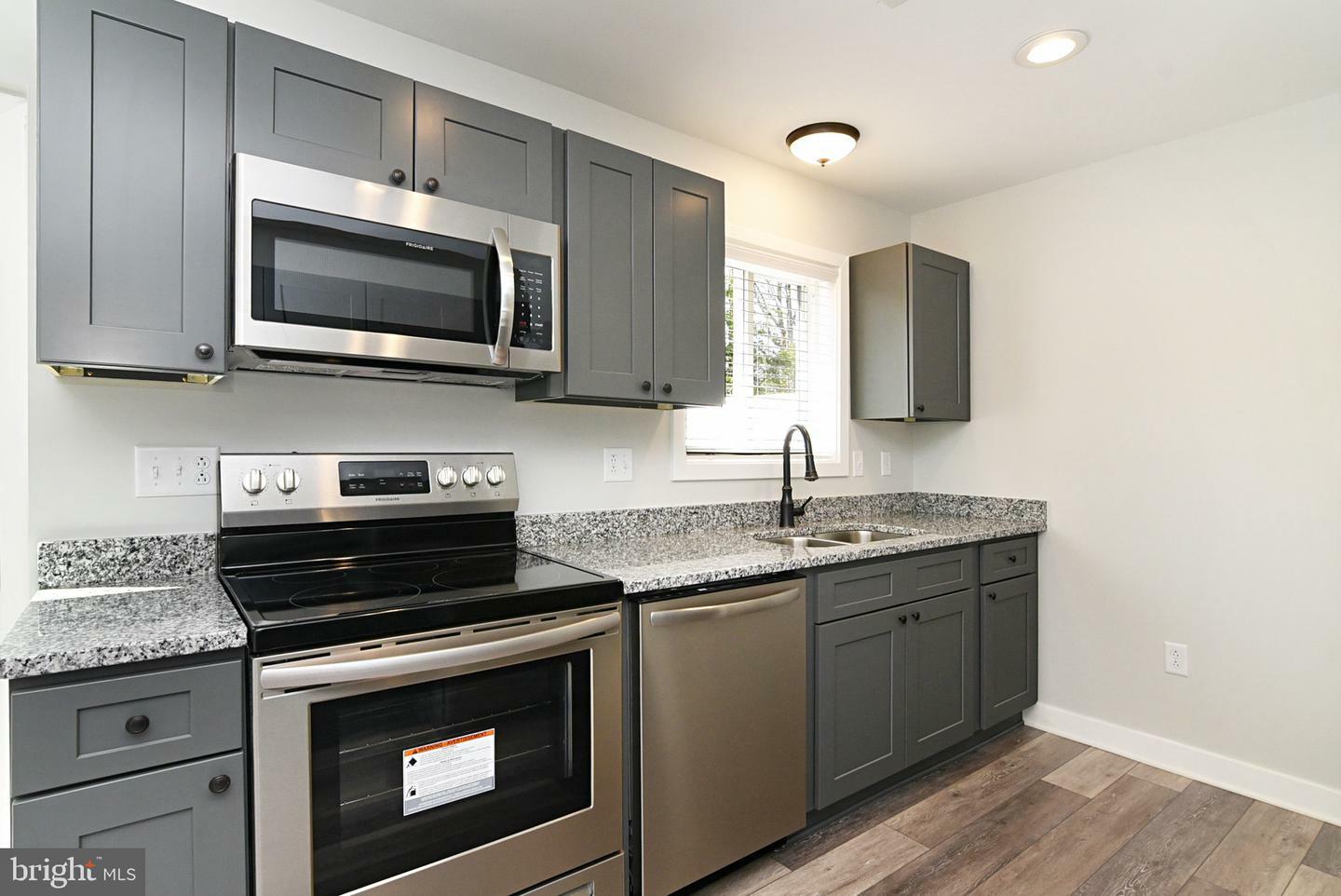 Property Photo: 16440 Combs Drive VA 22485