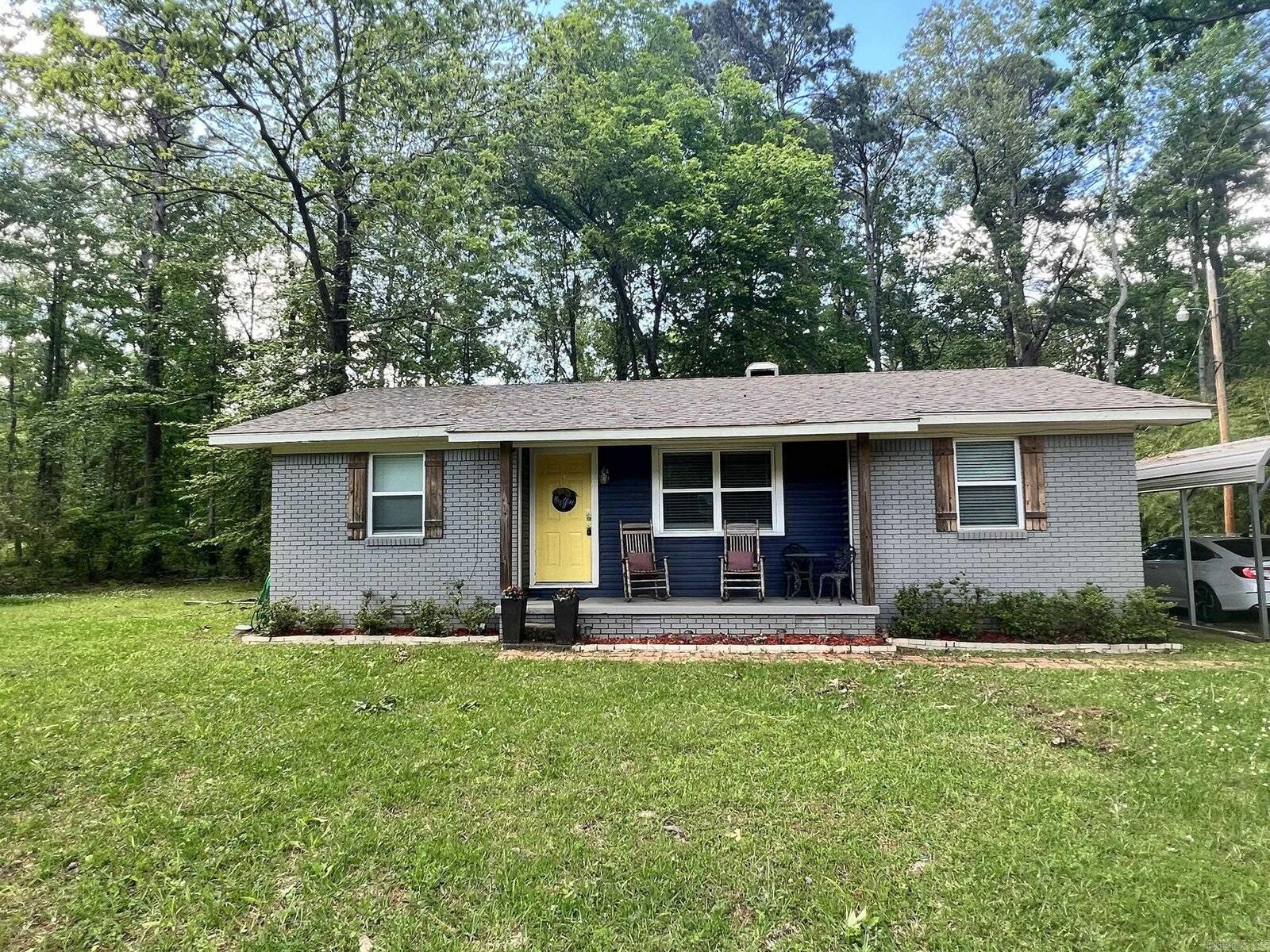 Property Photo: 2390 Hwy 270 E AR 72150