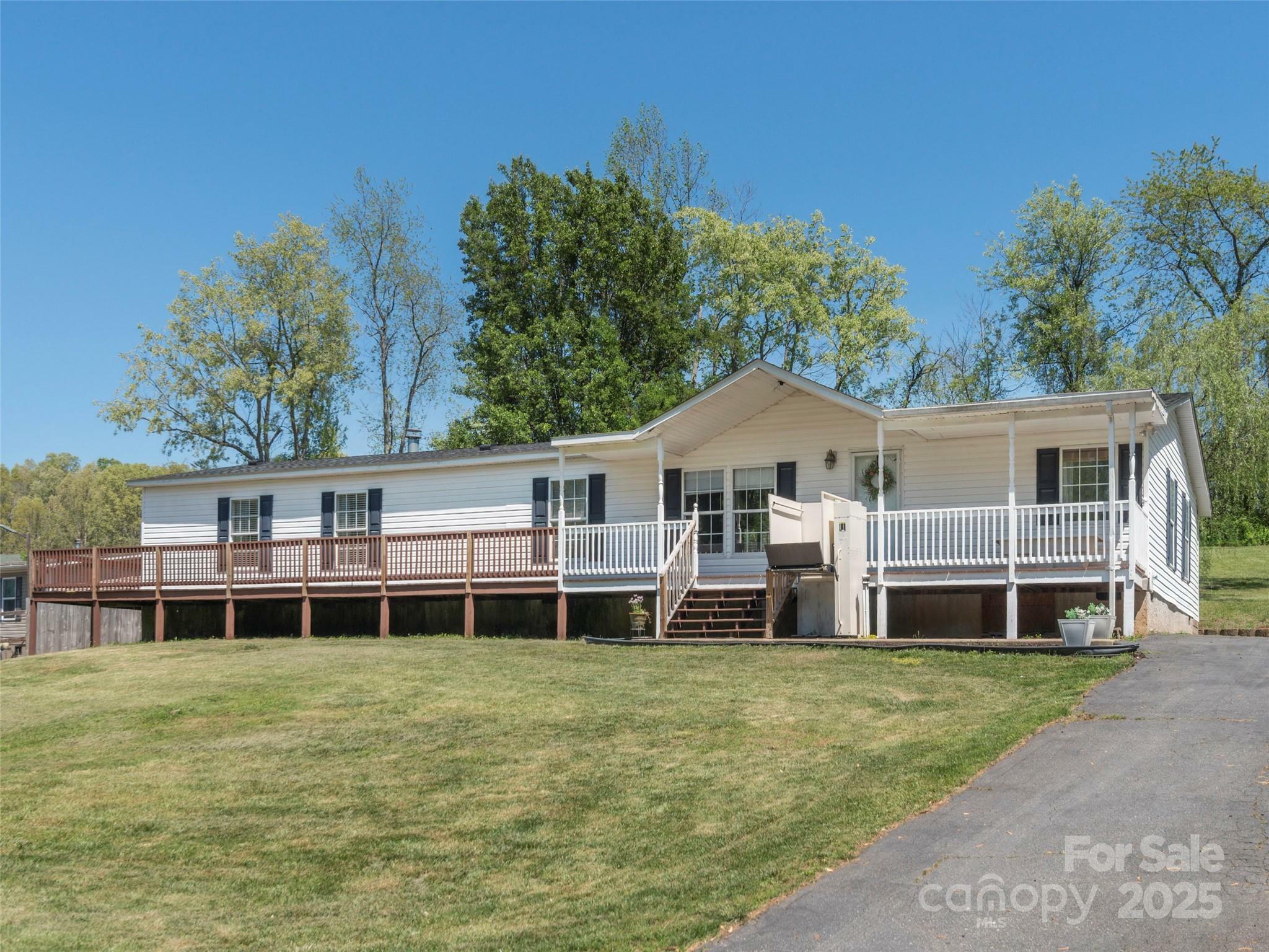 9 Redmond Drive  Alexander NC 28701 photo