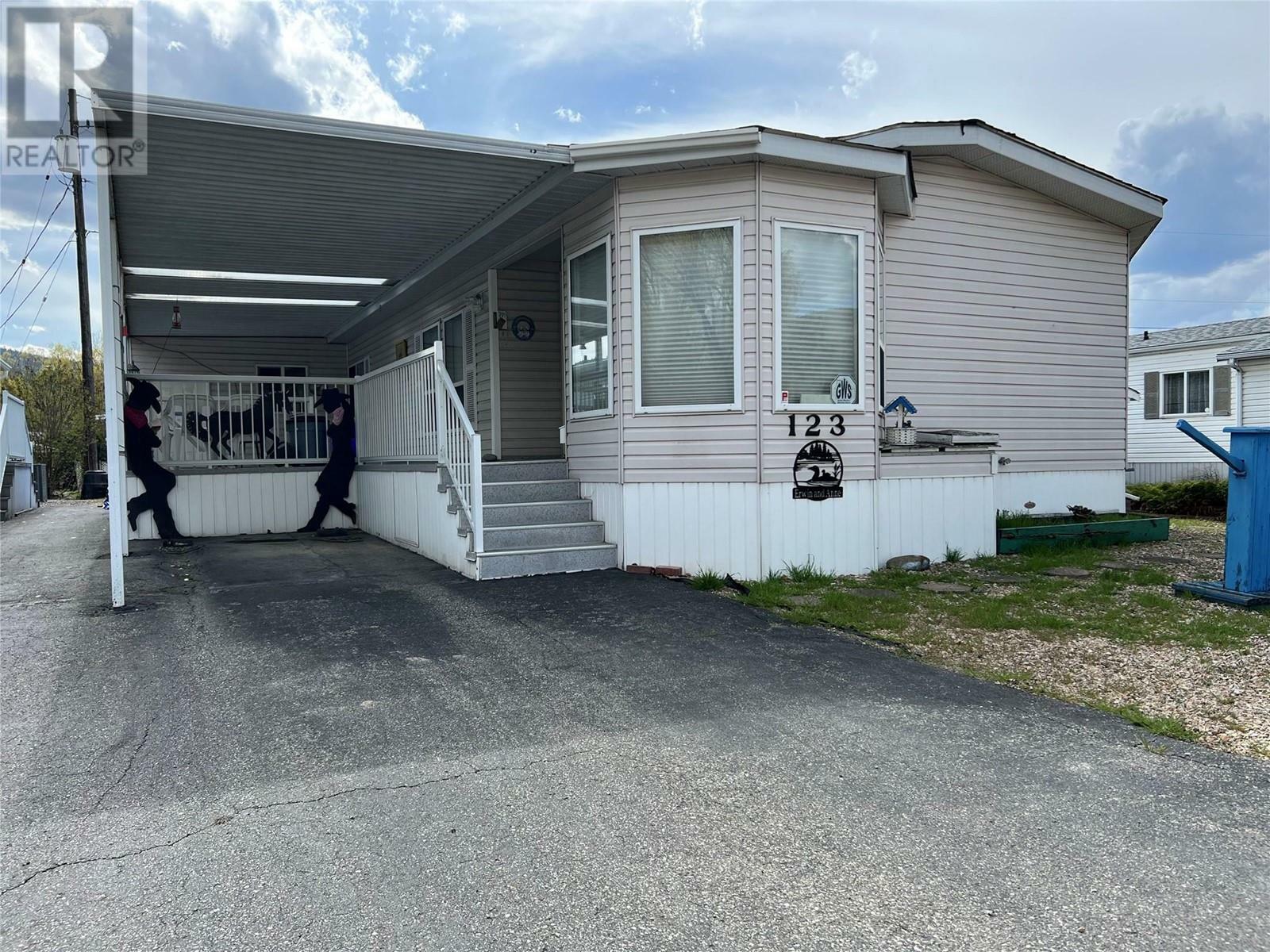 Property Photo: 5484 25 Avenue 123 BC V1T 7A8