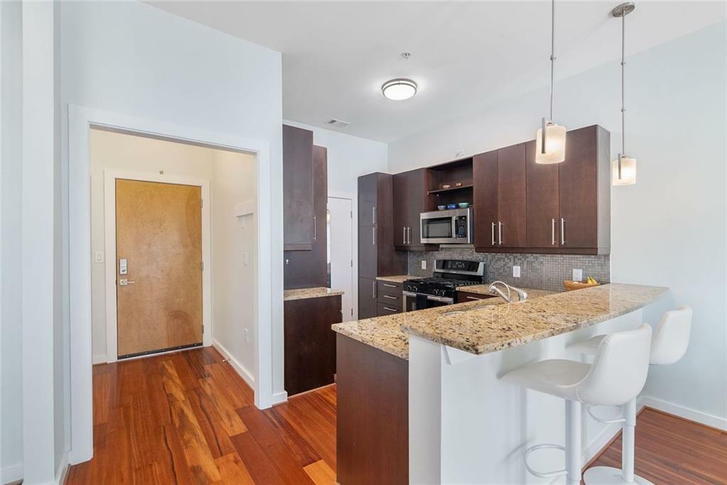 Property Photo: 870 Inman Village Parkway NE 229 GA 30307