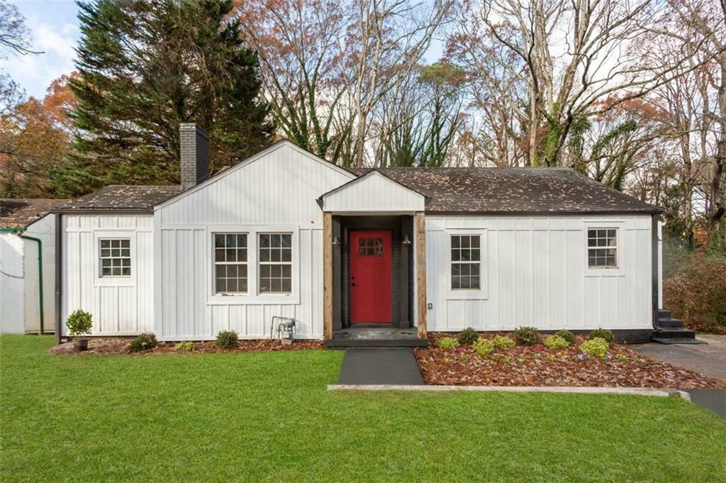 Property Photo: 1349 Lockhaven Circle SW GA 30311