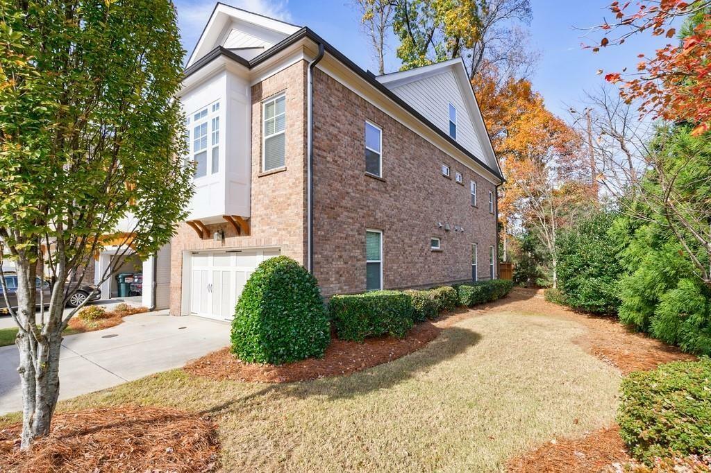 Property Photo: 5260 Cresslyn Ridge GA 30005
