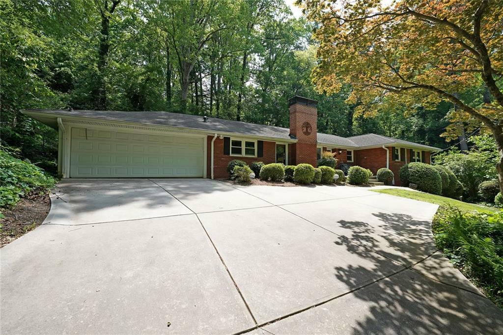 Property Photo: 6835 Castleton Drive GA 30328