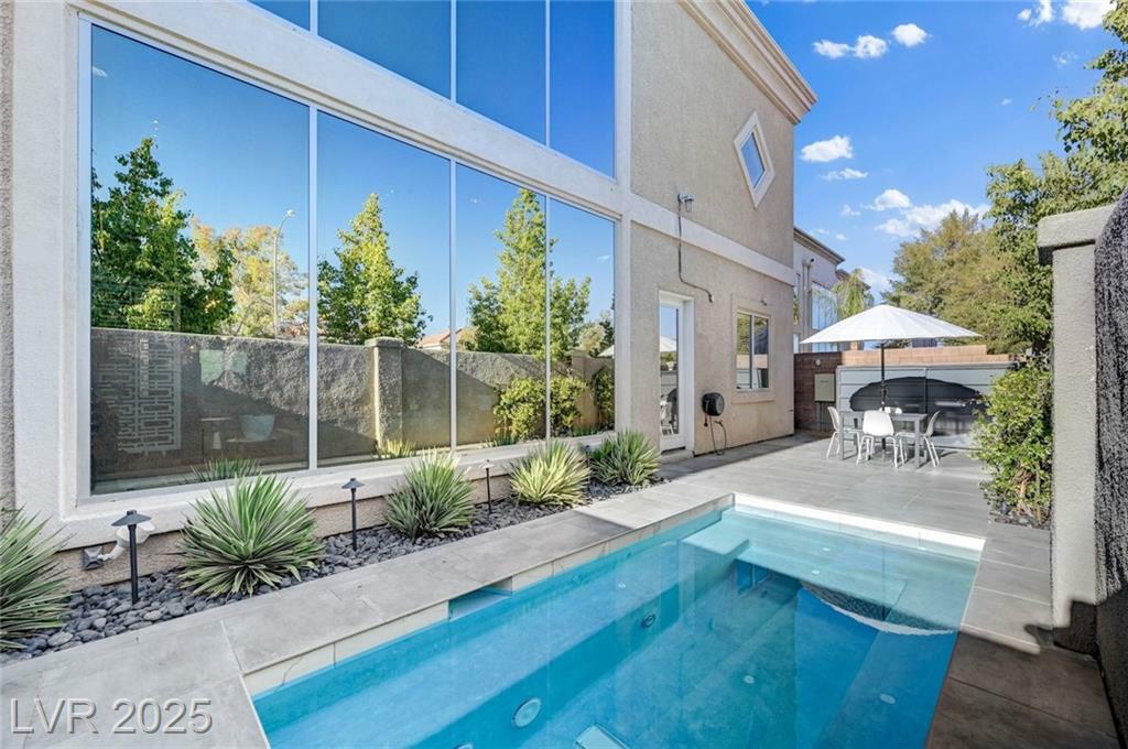 Property Photo: 5096 Thunder River Circle NV 89148