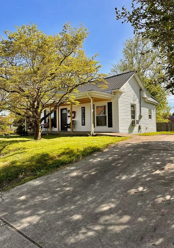 Property Photo: 2816 Main St KY 41101