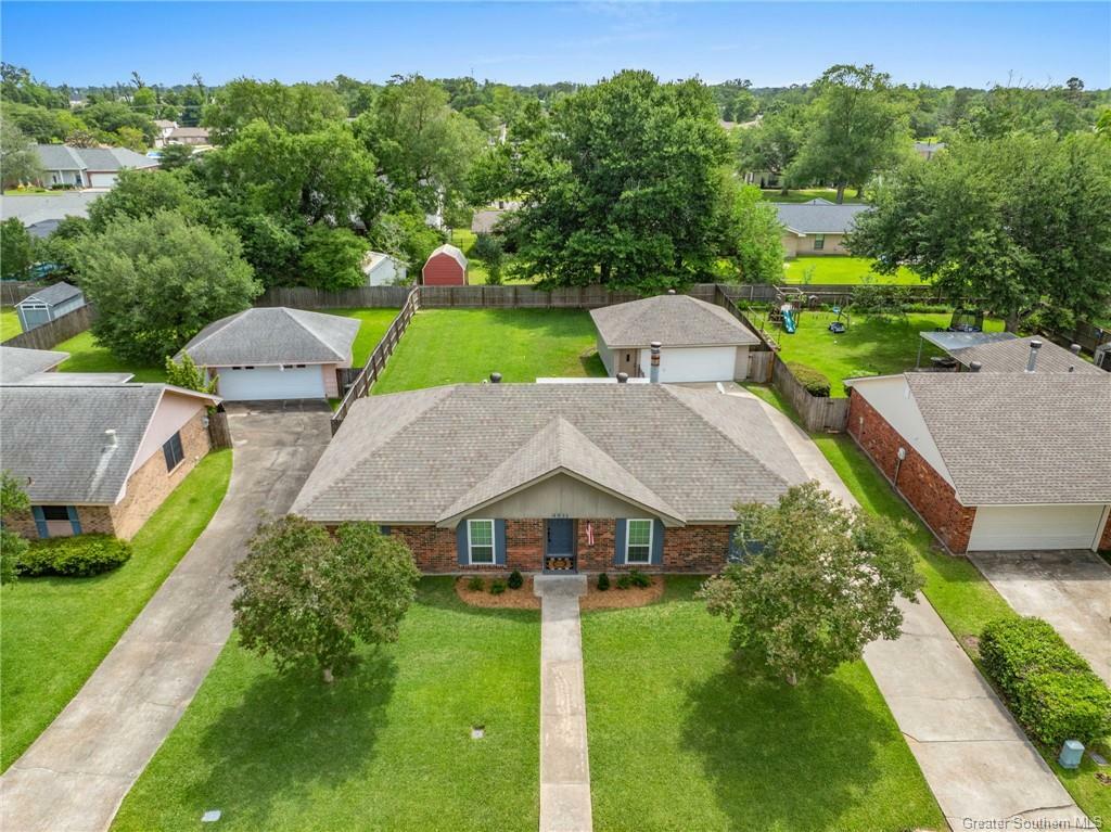 Property Photo: 4531 E Meadow Lane LA 70605