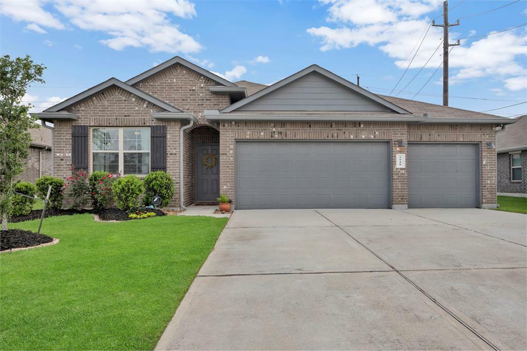 Property Photo: 5918 Dovershire Bluff Way TX 77389