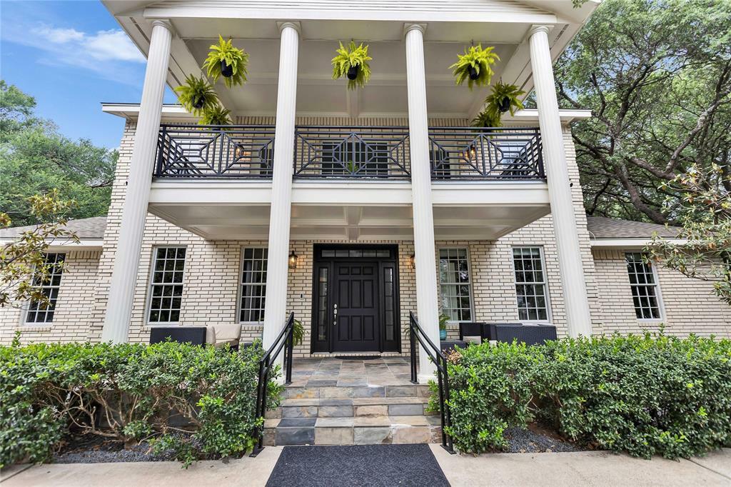 Property Photo: 3219 Park Hills Drive TX 78746