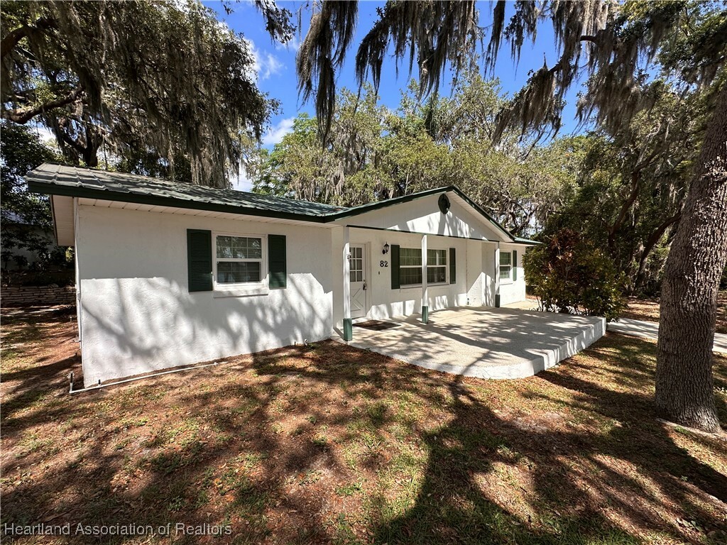 Property Photo: 82 Lake Byrd Boulevard FL 33825
