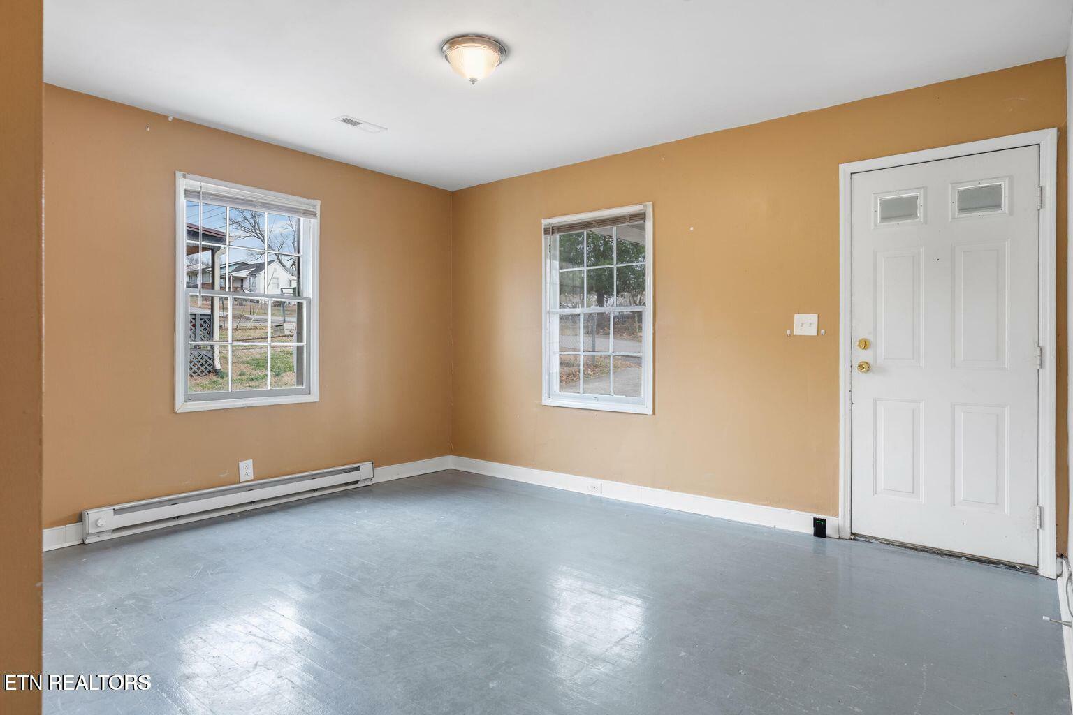 Property Photo: 2635 Gaston Ave TN 37917