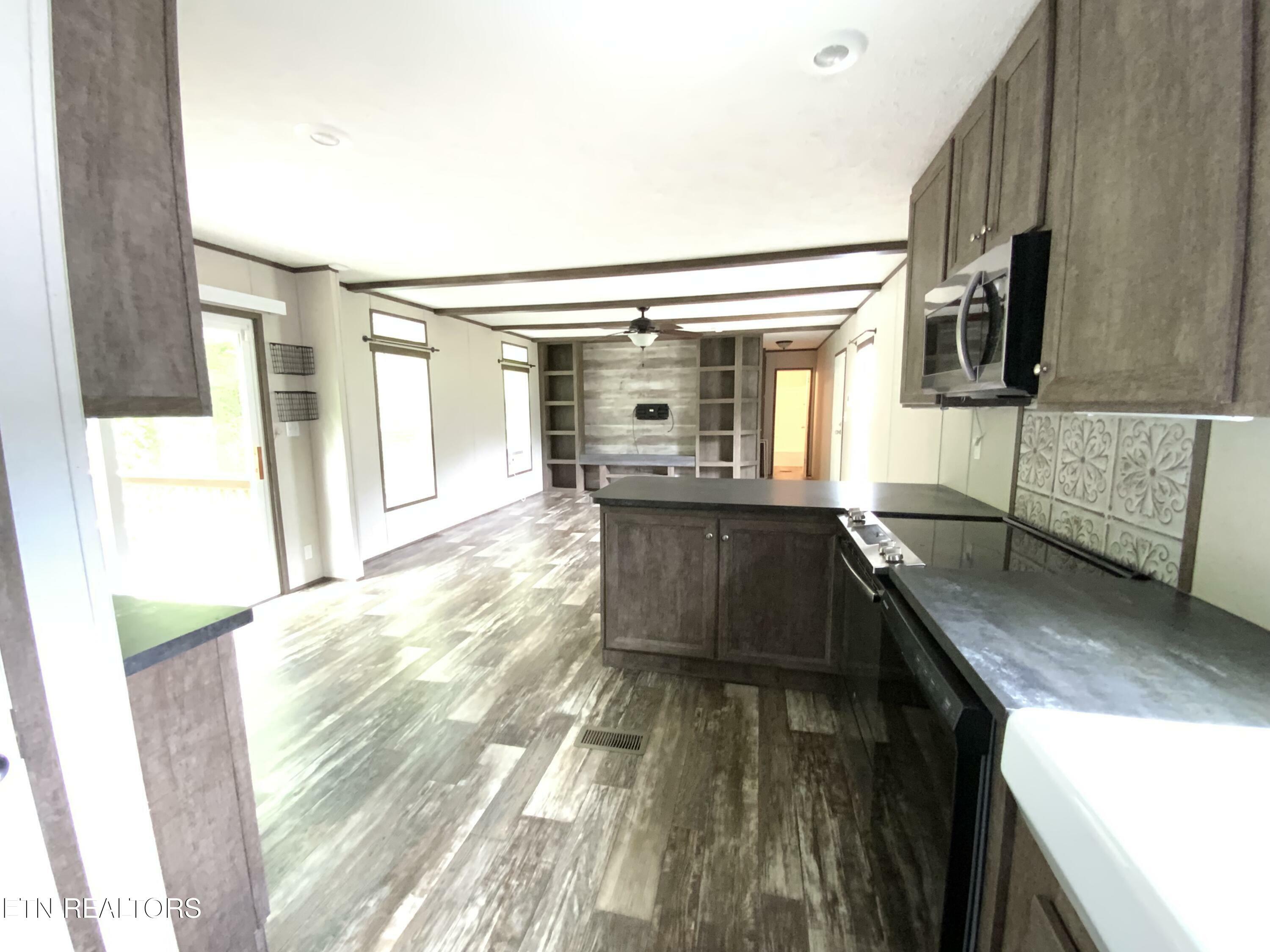 Property Photo: 271 Skyline Drive TN 37748
