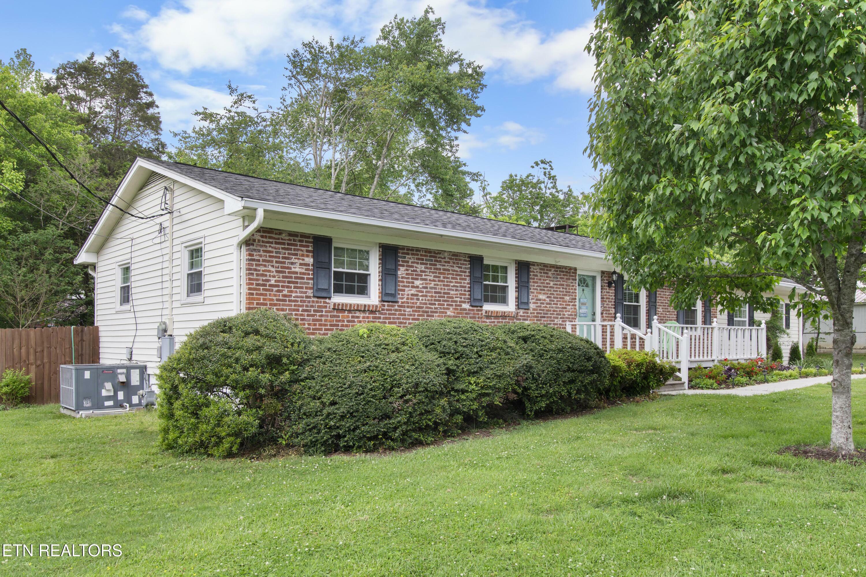 Property Photo: 4937 Ada Lane TN 37918