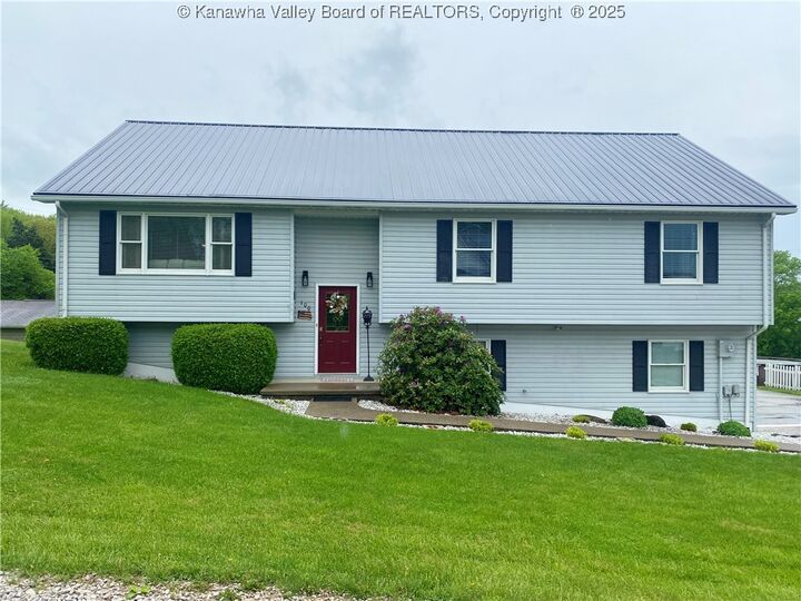 100 Deerfield Lane  Cottageville WV 25239 photo
