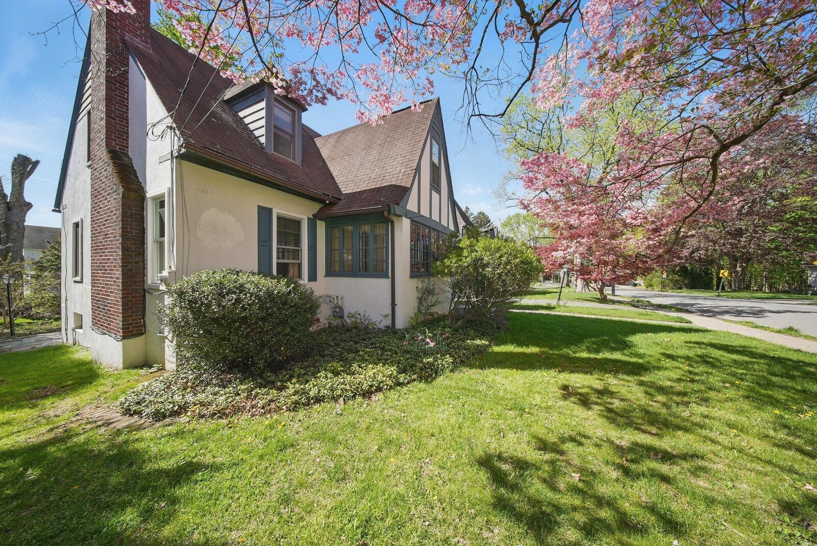 Property Photo: 14 W Prospect Avenue NY 10940