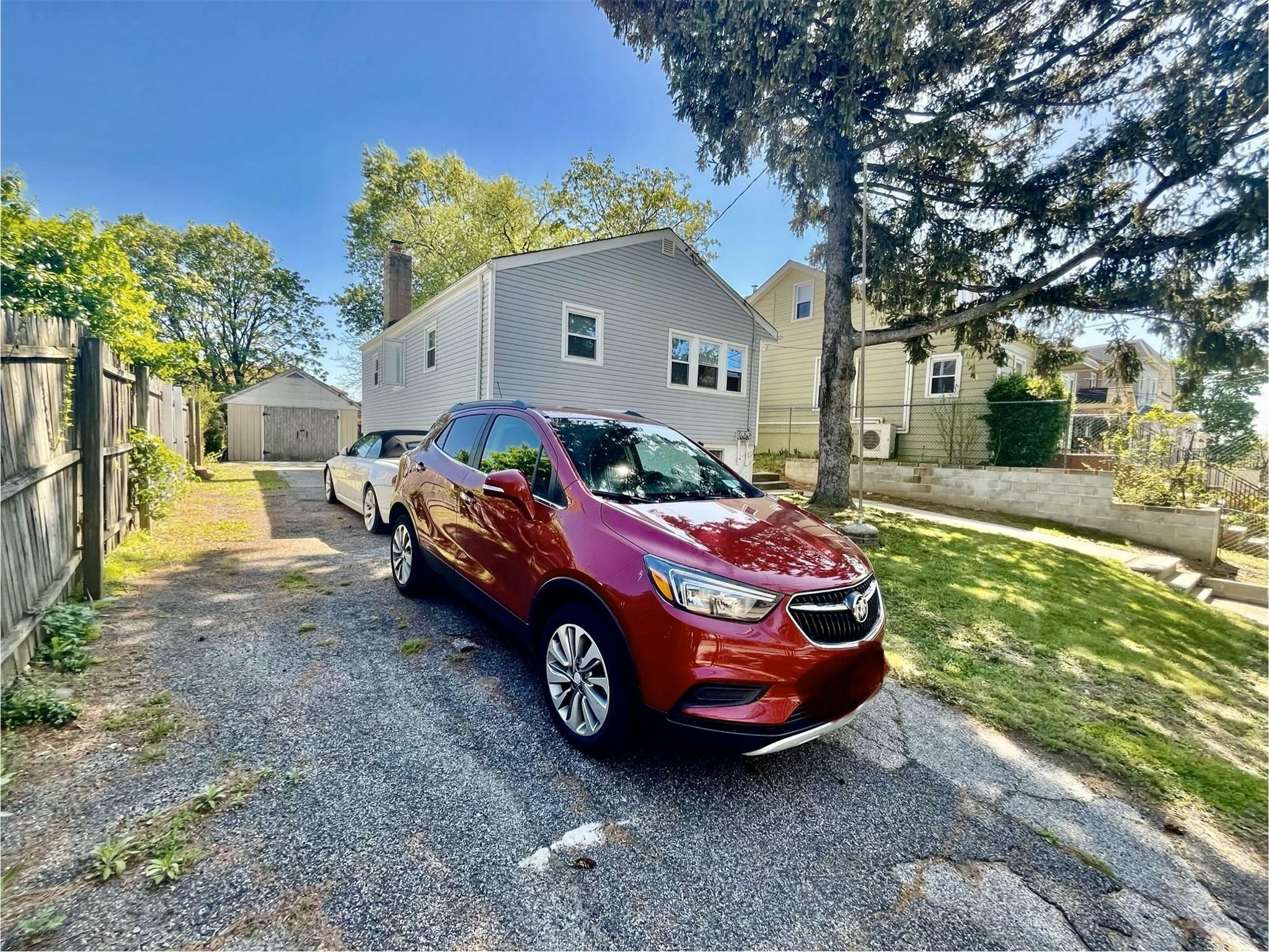 Property Photo: 2130 Hermany Avenue NY 10473