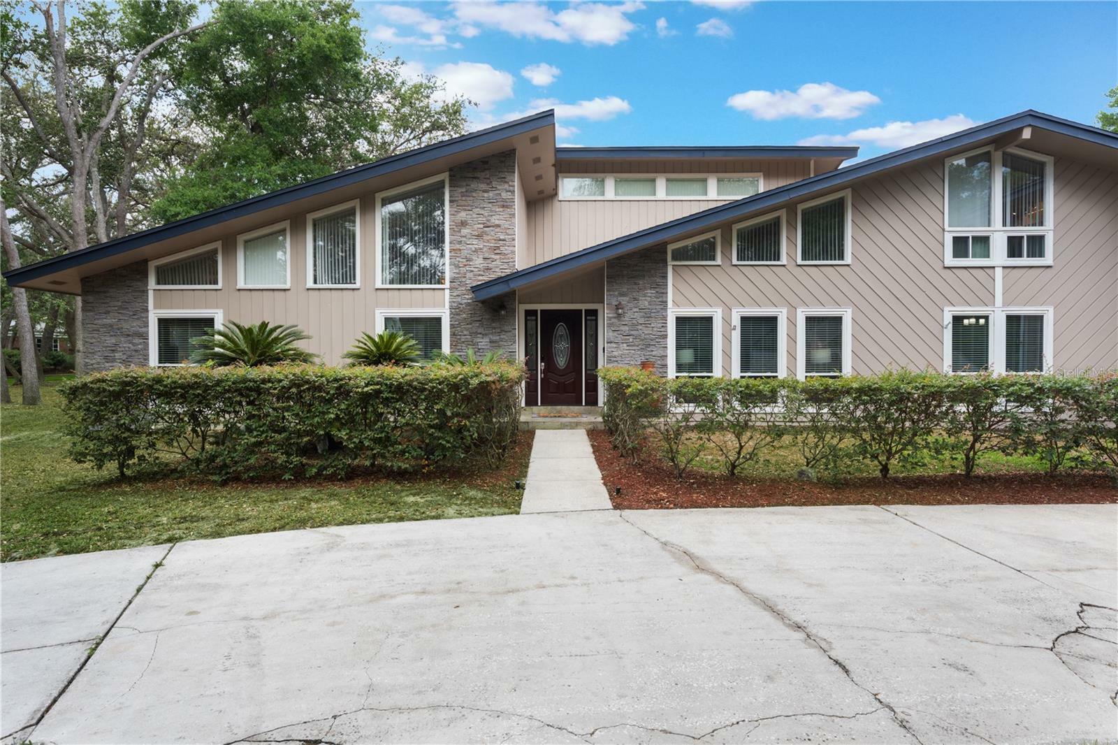 Property Photo: 202 Sweetwater Club Boulevard FL 32779