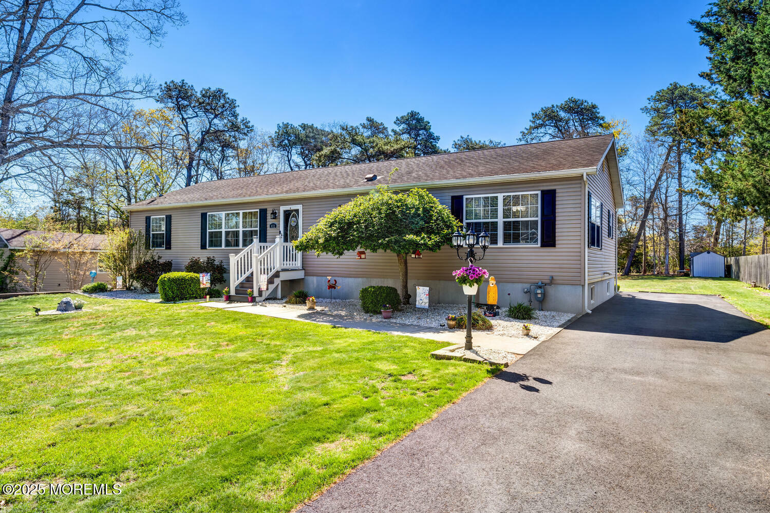 Property Photo: 672 Julian Court NJ 08092