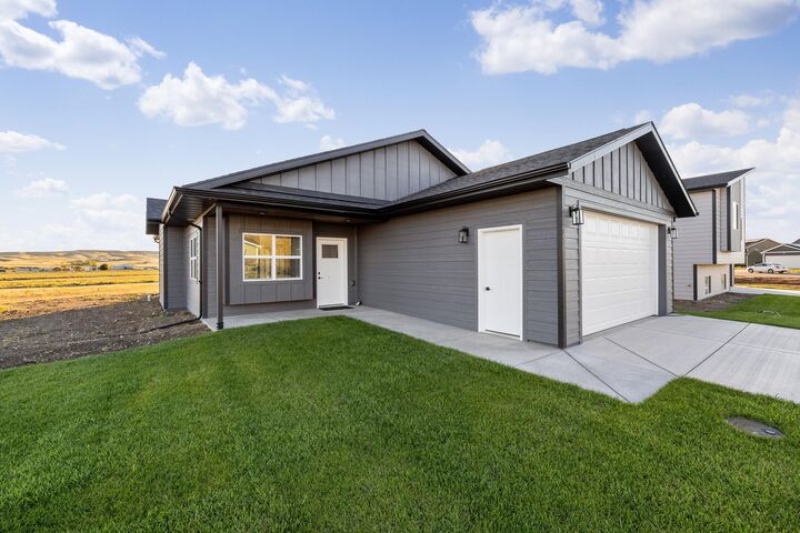 Property Photo:  905 Bennington Drive  SD 57719 