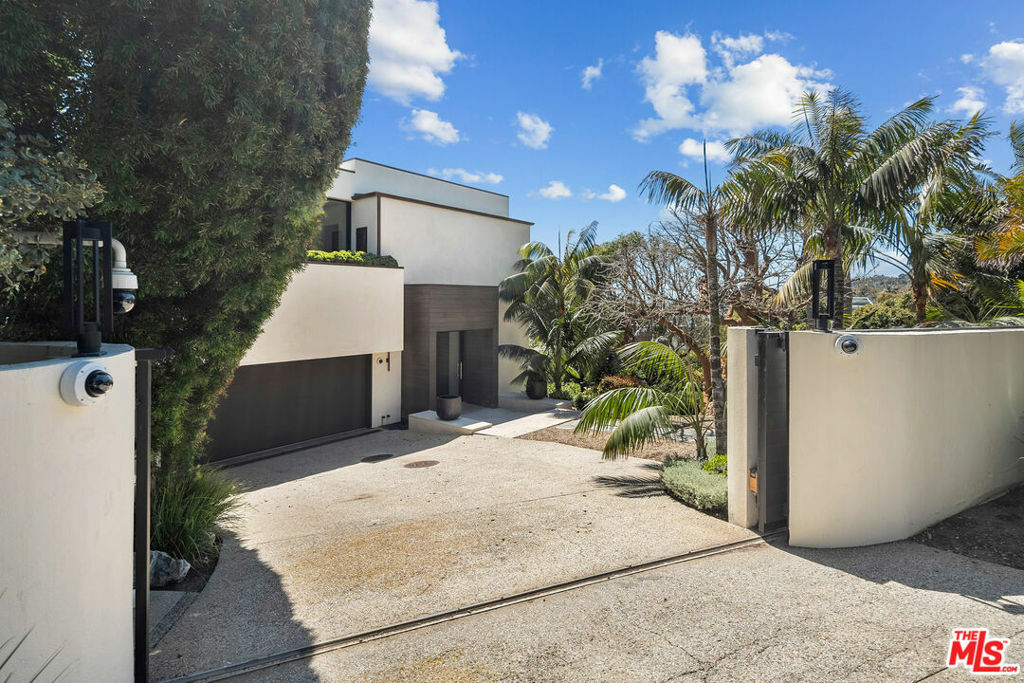 Property Photo: 31824 Seafield Drive CA 90265