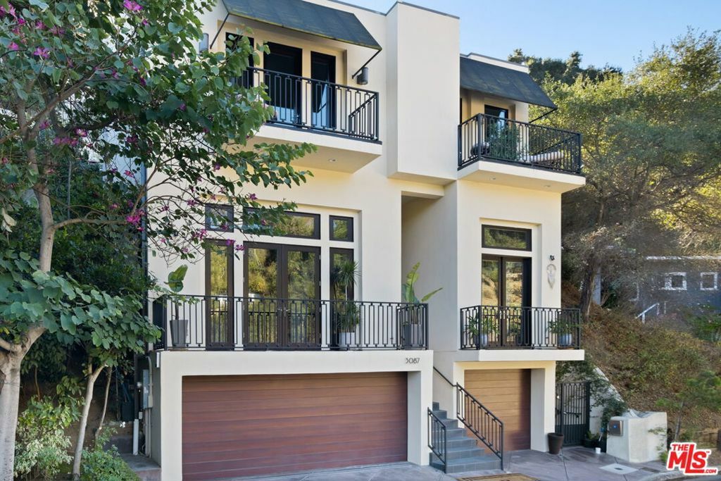 3087 Passmore Drive  Los Angeles CA 90068 photo