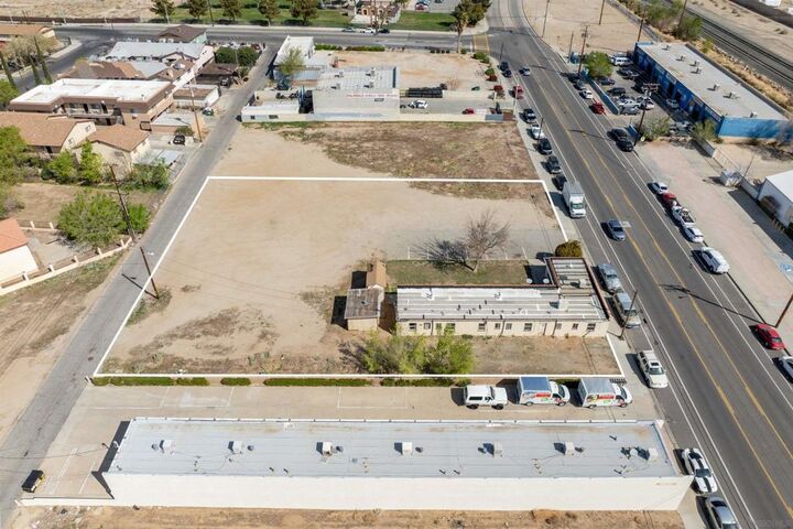 Property Photo: 38717 E 6th St CA 93550