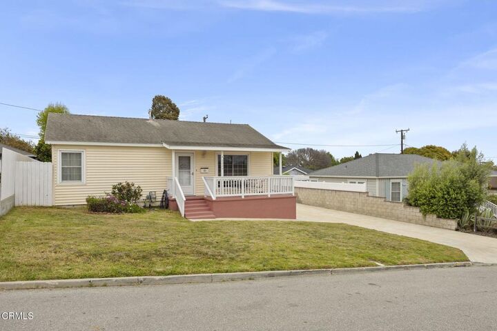 Property Photo:  2224 Anthony Drive  CA 93003 