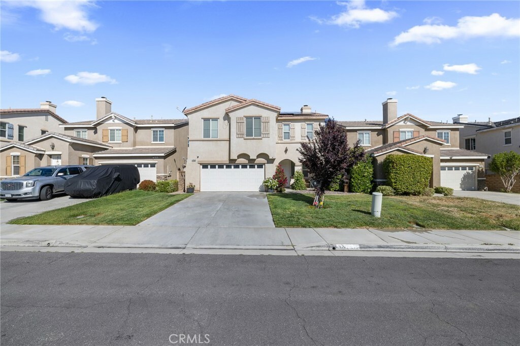 Property Photo:  37849 Satinwood Lane  CA 93551 