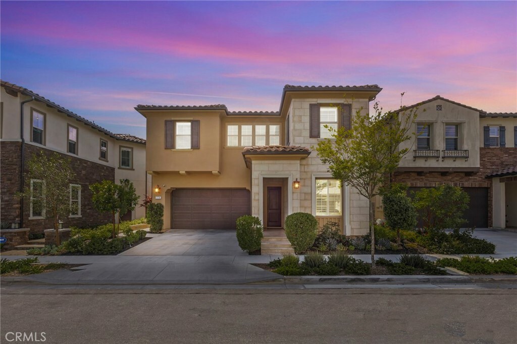 Property Photo:  1776 Canyon Oaks Lane  CA 92610 
