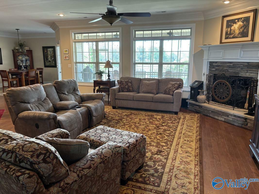 Property Photo: 8528 Sedgebrook Drive SE AL 35763