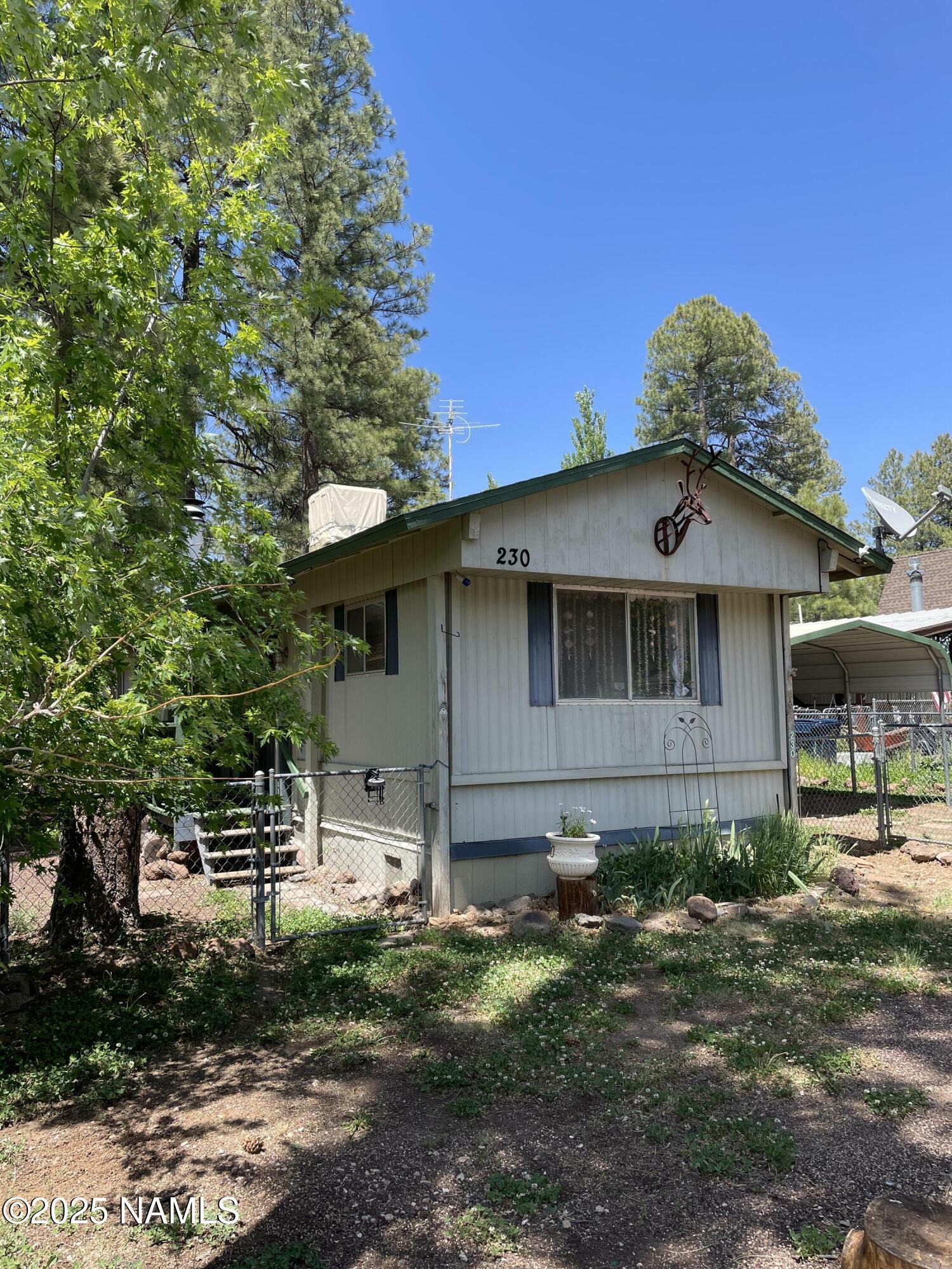 Property Photo: 230 E Cedarwood Drive AZ 86017