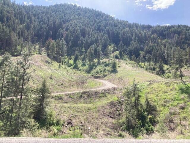 Property Photo: 1381 #A Hwy 25 S WA 99141