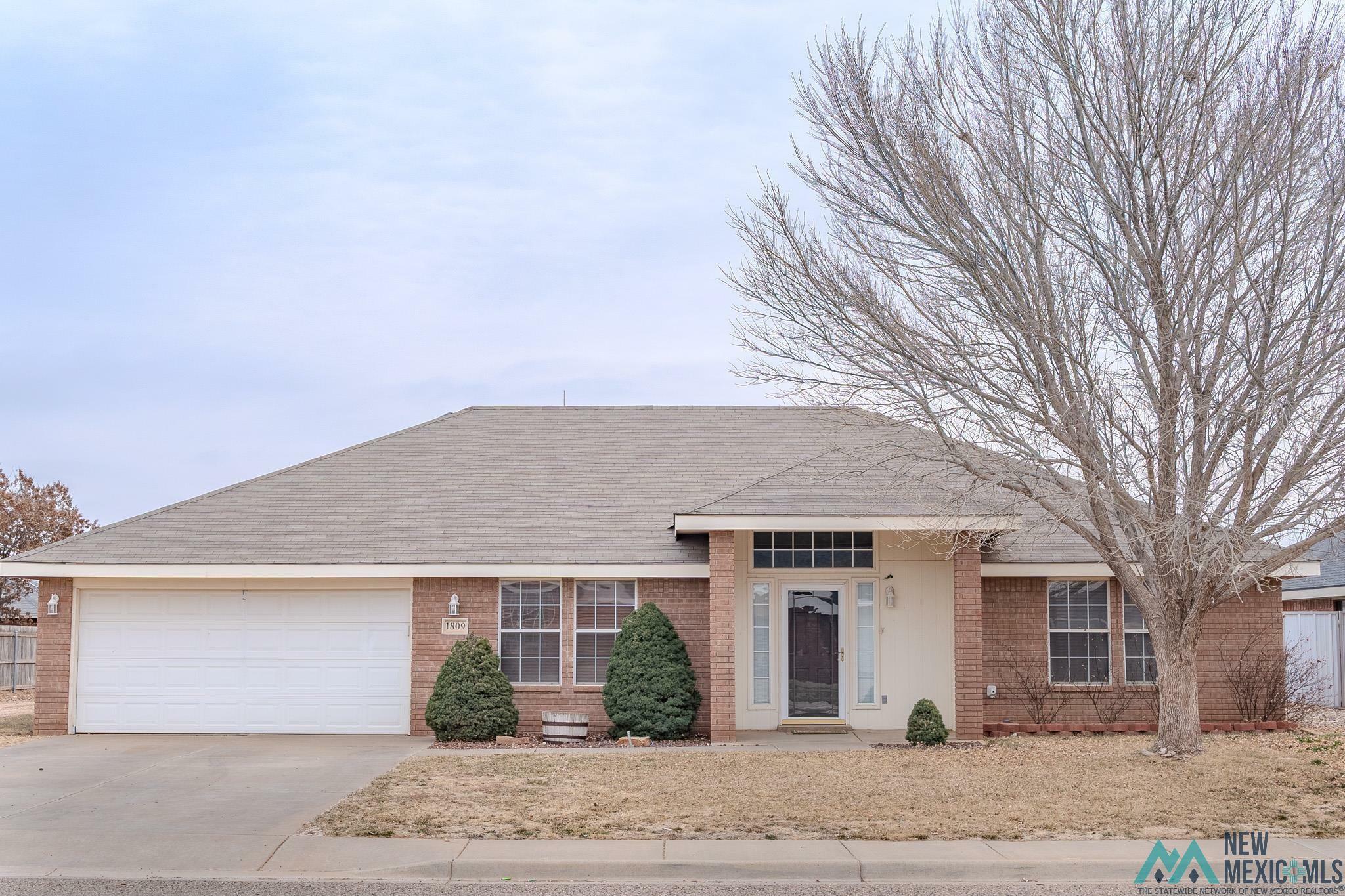 Property Photo: 1809 Erinn Place NM 88101