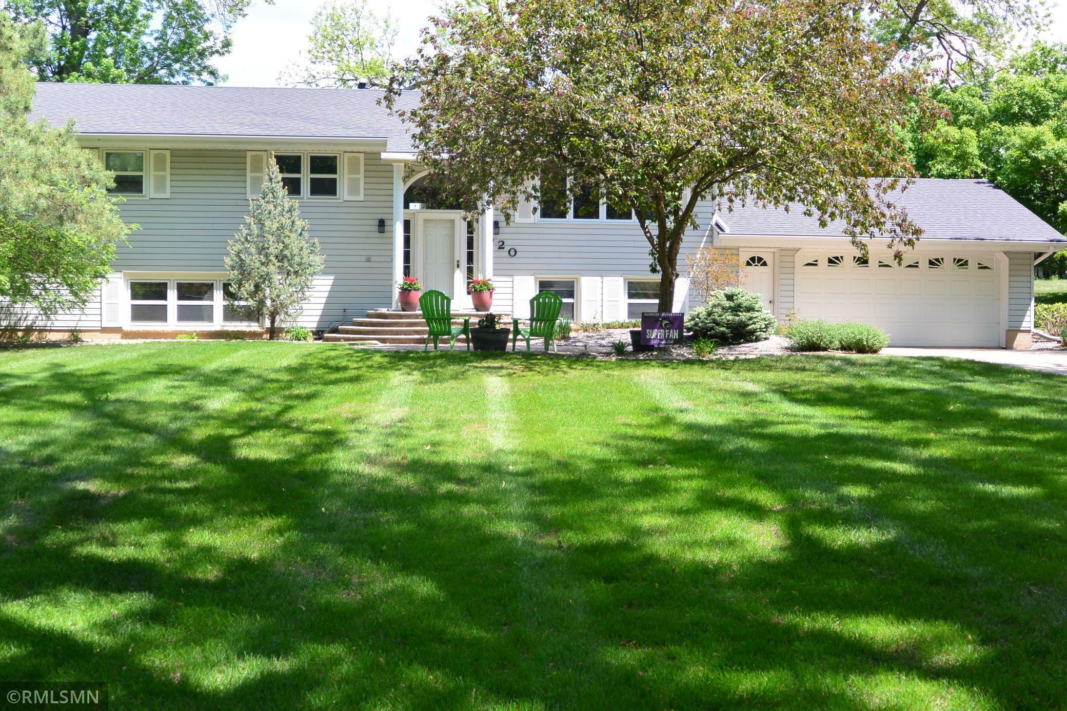 Property Photo: 520 Edgewood Drive MN 55336