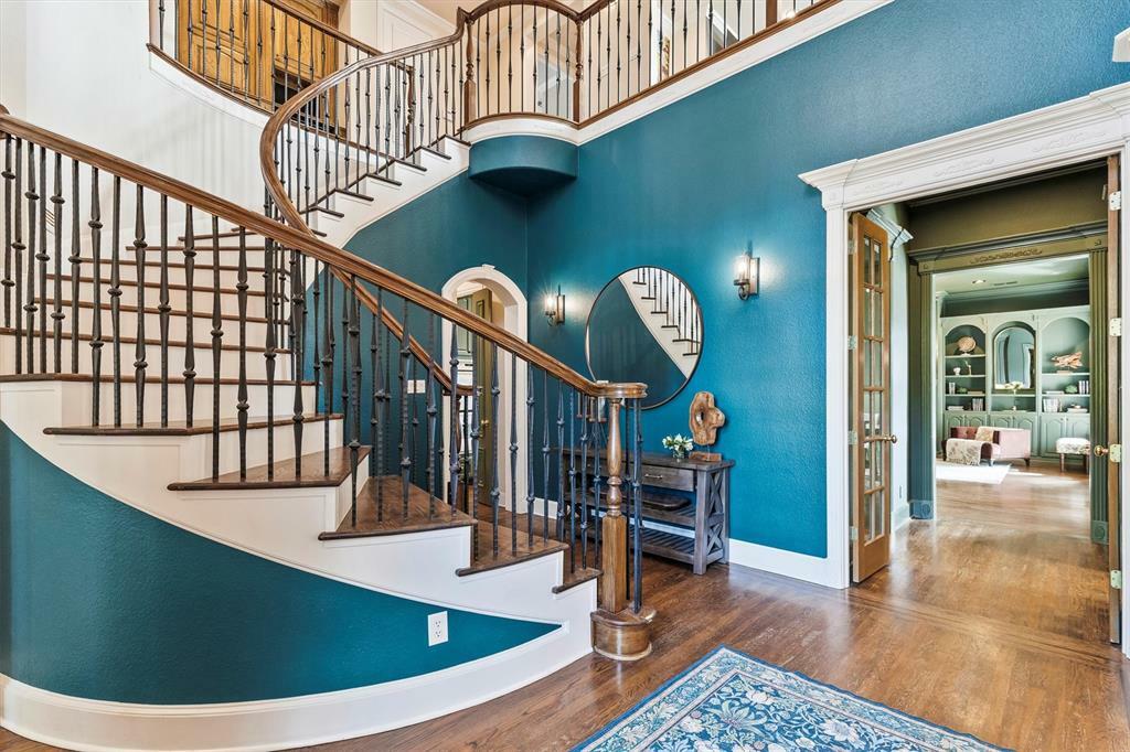 Property Photo: 1304 Regency Court TX 76092