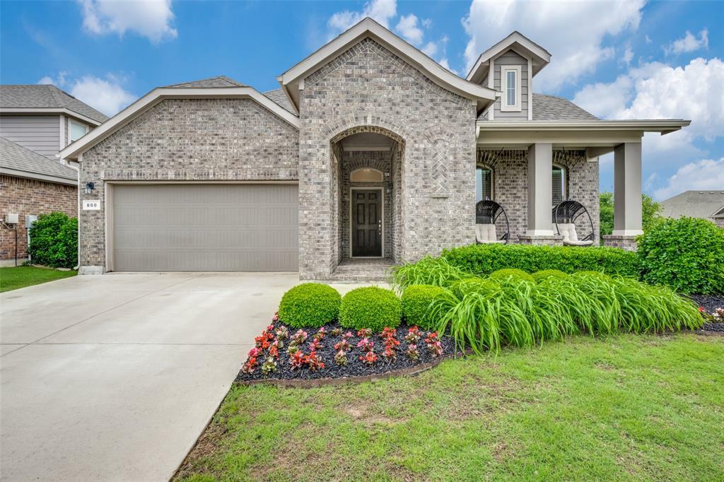 Property Photo: 800 Falcon Road TX 76226